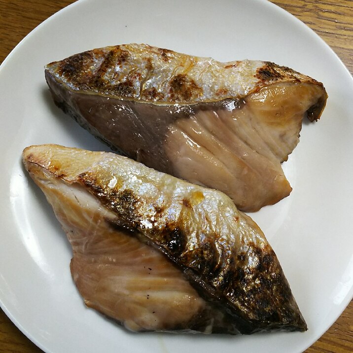 鰤の漬け焼き ニンニク醤油 レシピ 作り方 By 4045g 楽天レシピ 鰤の漬け焼き ニンニク醤油 レシピ 作り方 By 4045g 楽天レシピ